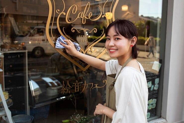 Fachada de Vidro Comercial: Modernidade e Elegância para seu Negócio